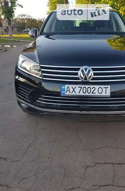 Внедорожник / Кроссовер Volkswagen Touareg 2014 в Новых Санжарах