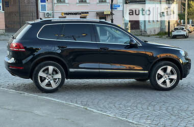 Позашляховик / Кросовер Volkswagen Touareg 2012 в Кам'янець-Подільському