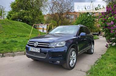 Позашляховик / Кросовер Volkswagen Touareg 2010 в Звенигородці