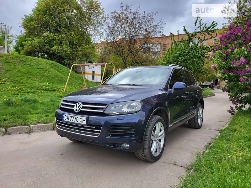 Внедорожник / Кроссовер Volkswagen Touareg 2010 в Звенигородке