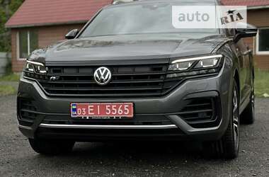 Позашляховик / Кросовер Volkswagen Touareg 2019 в Гнівані