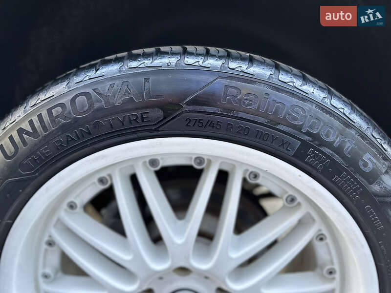 Позашляховик / Кросовер Volkswagen Touareg 2005 в Києві