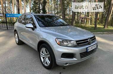 Внедорожник / Кроссовер Volkswagen Touareg 2010 в Киеве