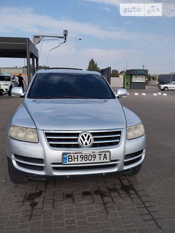 Внедорожник / Кроссовер Volkswagen Touareg 2005 в Одессе