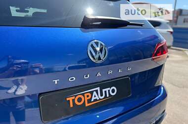 Позашляховик / Кросовер Volkswagen Touareg 2019 в Запоріжжі