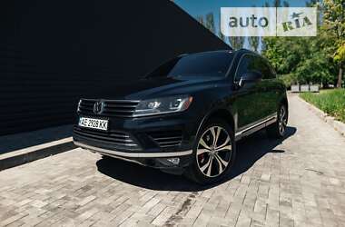 Позашляховик / Кросовер Volkswagen Touareg 2016 в Кривому Розі