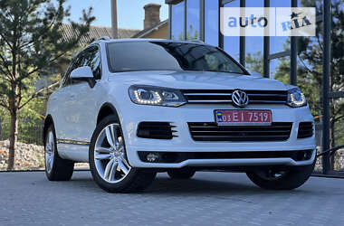 Внедорожник / Кроссовер Volkswagen Touareg 2013 в Ровно