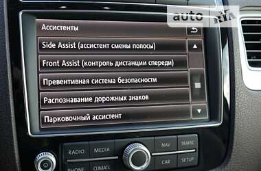 Внедорожник / Кроссовер Volkswagen Touareg 2015 в Житомире