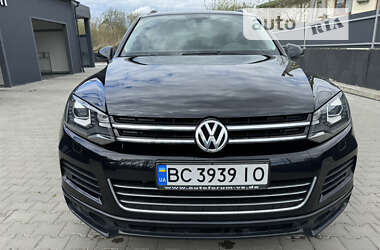 Внедорожник / Кроссовер Volkswagen Touareg 2013 в Львове