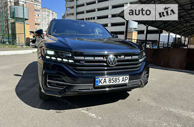 Позашляховик / Кросовер Volkswagen Touareg 2021 в Києві