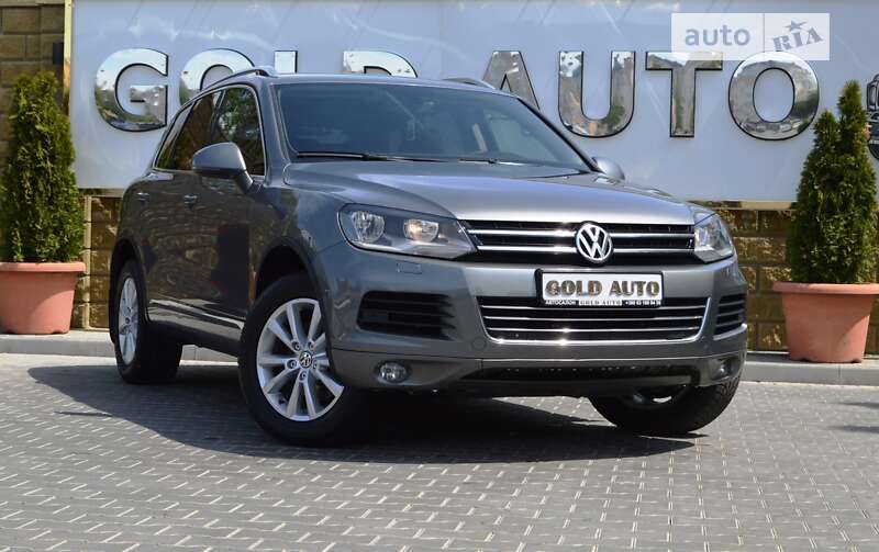 Внедорожник / Кроссовер Volkswagen Touareg 2013 в Одессе