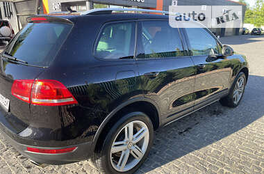 Внедорожник / Кроссовер Volkswagen Touareg 2014 в Коростышеве