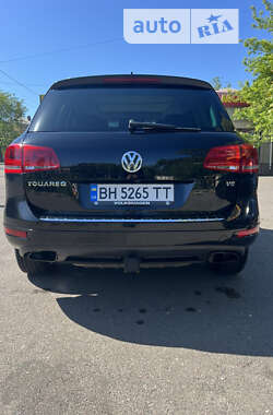 Позашляховик / Кросовер Volkswagen Touareg 2012 в Одесі