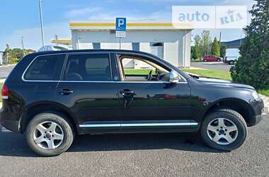 Внедорожник / Кроссовер Volkswagen Touareg 2005 в Ровно