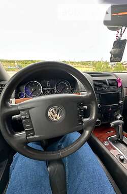 Внедорожник / Кроссовер Volkswagen Touareg 2009 в Львове