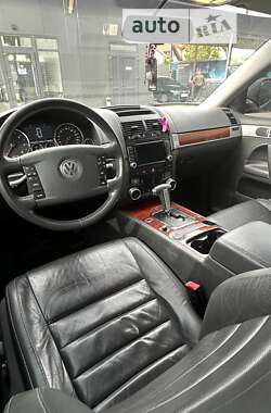 Внедорожник / Кроссовер Volkswagen Touareg 2009 в Львове