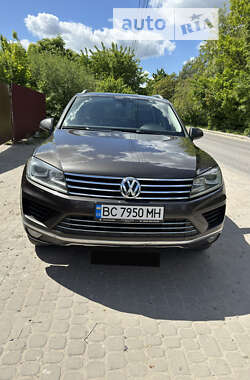 Позашляховик / Кросовер Volkswagen Touareg 2014 в Львові