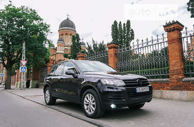 Внедорожник / Кроссовер Volkswagen Touareg 2011 в Черновцах