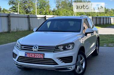 Позашляховик / Кросовер Volkswagen Touareg 2016 в Львові