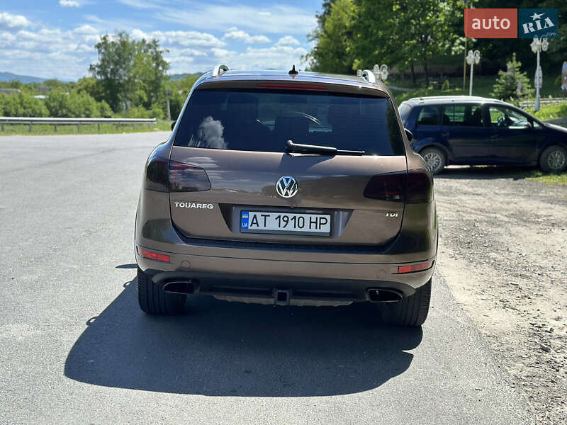 Позашляховик / Кросовер Volkswagen Touareg 2013 в Івано-Франківську