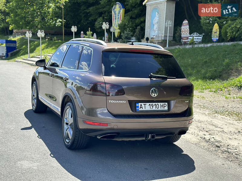 Позашляховик / Кросовер Volkswagen Touareg 2013 в Івано-Франківську