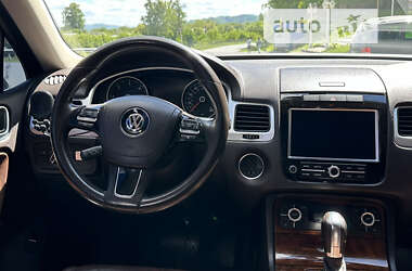 Позашляховик / Кросовер Volkswagen Touareg 2013 в Івано-Франківську