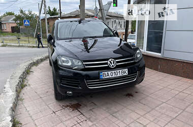 Внедорожник / Кроссовер Volkswagen Touareg 2011 в Кропивницком