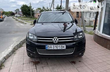 Внедорожник / Кроссовер Volkswagen Touareg 2011 в Кропивницком