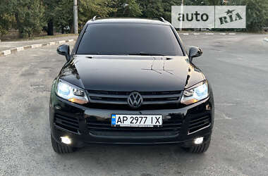 Позашляховик / Кросовер Volkswagen Touareg 2013 в Запоріжжі