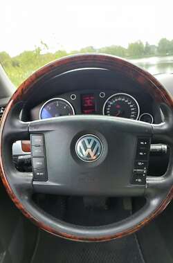 Позашляховик / Кросовер Volkswagen Touareg 2006 в Рівному