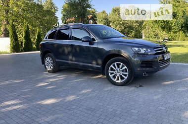 Внедорожник / Кроссовер Volkswagen Touareg 2011 в Коломые