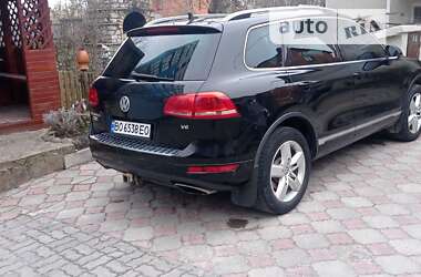 Внедорожник / Кроссовер Volkswagen Touareg 2012 в Тернополе