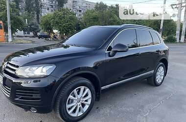 Внедорожник / Кроссовер Volkswagen Touareg 2014 в Одессе