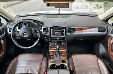 Внедорожник / Кроссовер Volkswagen Touareg 2011 в Запорожье