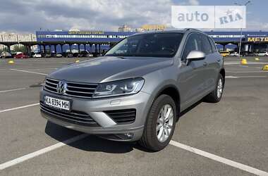 Внедорожник / Кроссовер Volkswagen Touareg 2017 в Киеве