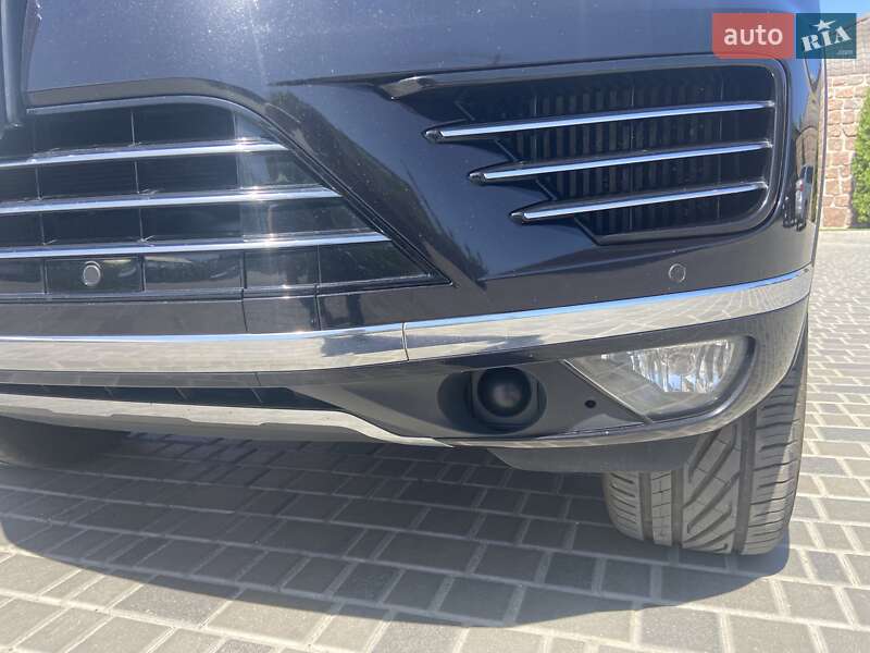 Внедорожник / Кроссовер Volkswagen Touareg 2017 в Кропивницком