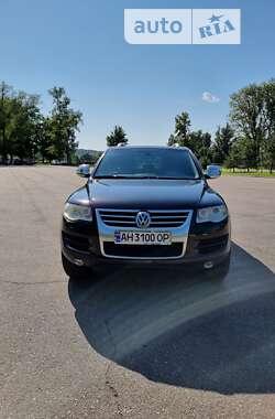 Позашляховик / Кросовер Volkswagen Touareg 2009 в Краматорську