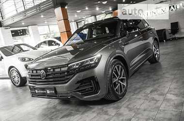 Внедорожник / Кроссовер Volkswagen Touareg 2022 в Одессе