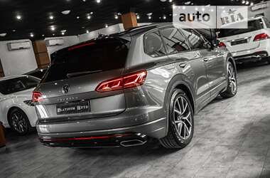 Внедорожник / Кроссовер Volkswagen Touareg 2022 в Одессе