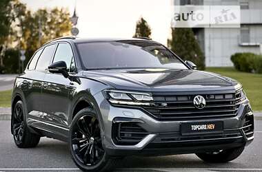 Позашляховик / Кросовер Volkswagen Touareg 2023 в Києві