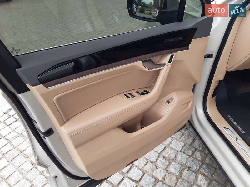 Внедорожник / Кроссовер Volkswagen Touareg 2022 в Днепре