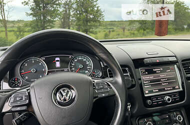 Позашляховик / Кросовер Volkswagen Touareg 2012 в Подільську