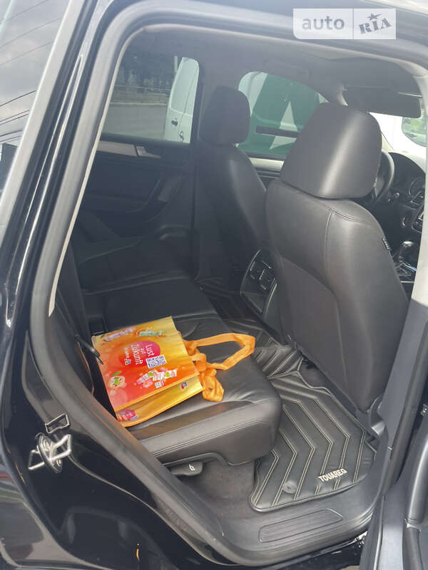 Внедорожник / Кроссовер Volkswagen Touareg 2013 в Кропивницком