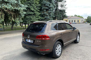 Позашляховик / Кросовер Volkswagen Touareg 2012 в Краснограді