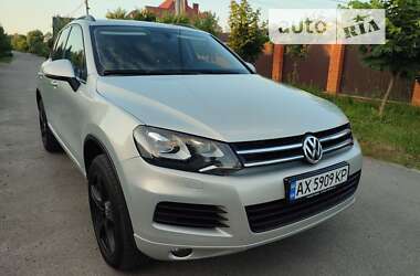 Внедорожник / Кроссовер Volkswagen Touareg 2010 в Киеве