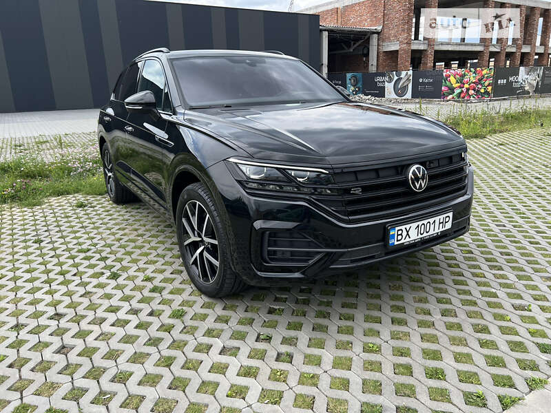 Позашляховик / Кросовер Volkswagen Touareg 2023 в Хмельницькому