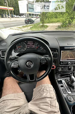 Позашляховик / Кросовер Volkswagen Touareg 2011 в Тернополі