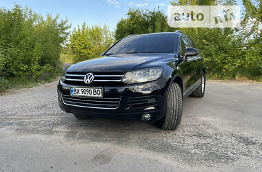 Позашляховик / Кросовер Volkswagen Touareg 2012 в Хмельницькому