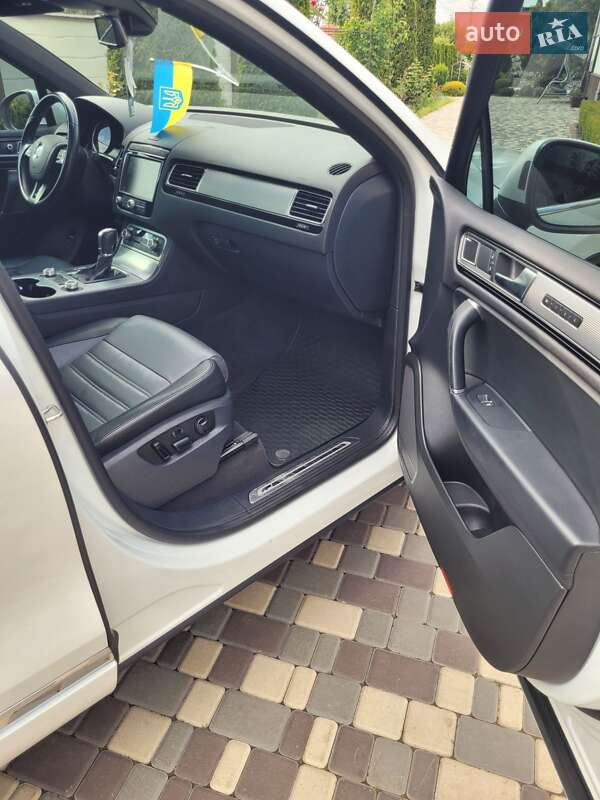 Внедорожник / Кроссовер Volkswagen Touareg 2015 в Кропивницком фото 7 Внедорожник / Кроссовер Volkswagen Touareg 2015 в Кропивницком