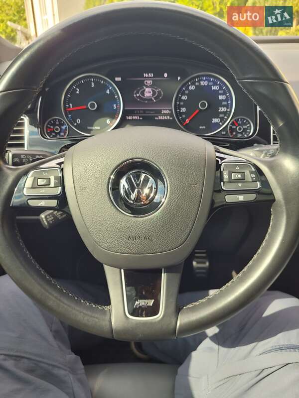 Внедорожник / Кроссовер Volkswagen Touareg 2015 в Кропивницком фото 14 Внедорожник / Кроссовер Volkswagen Touareg 2015 в Кропивницком
